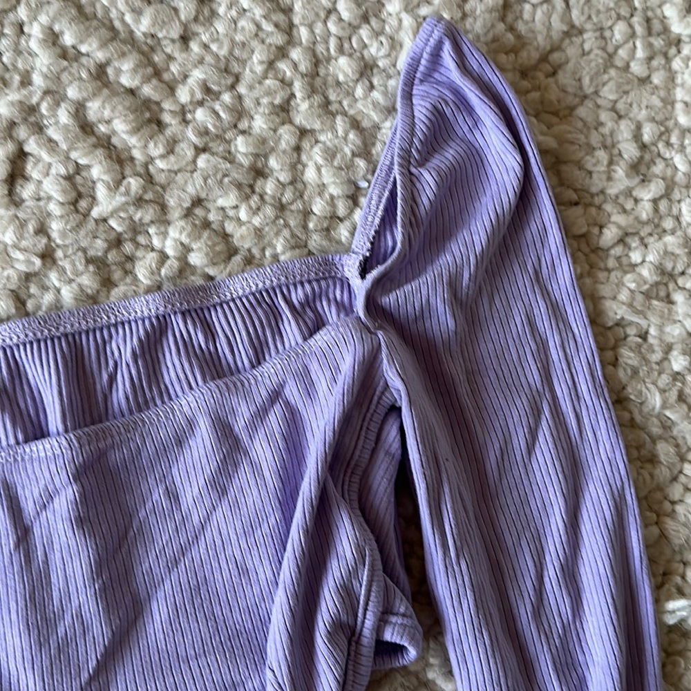 Lavender Ribbed Cropped Top - Picture 2 of 10